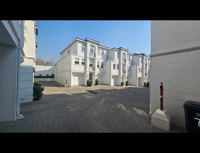 3 BEDROOM CLUSTER FOR SALE IN BRYANSTON